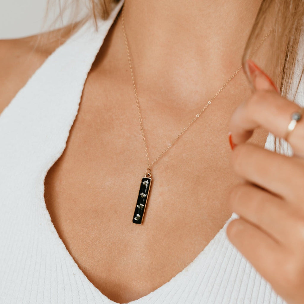 Bar Necklace - Black