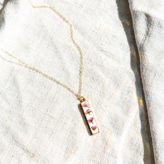 Bar necklace - white